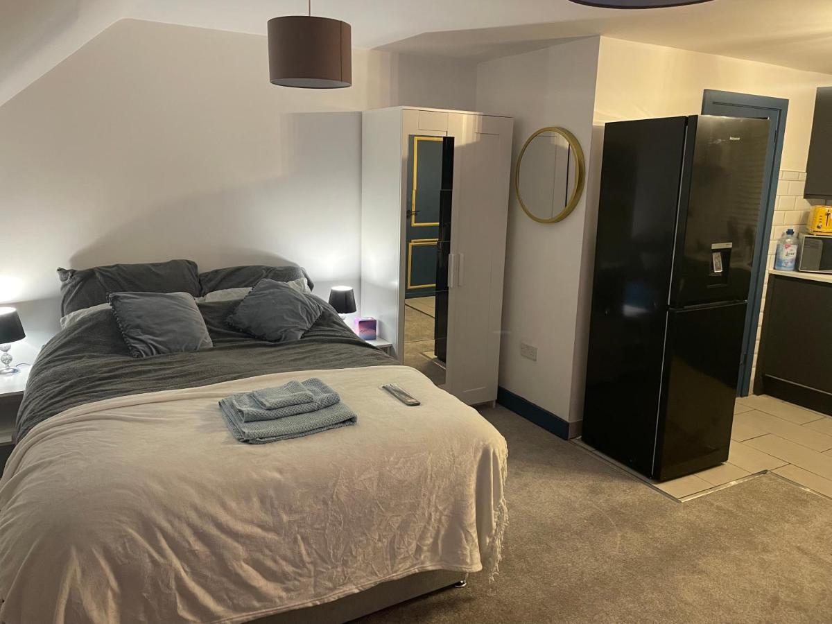 Lovely Studio Apartment Located In Birmingham Exterior photo